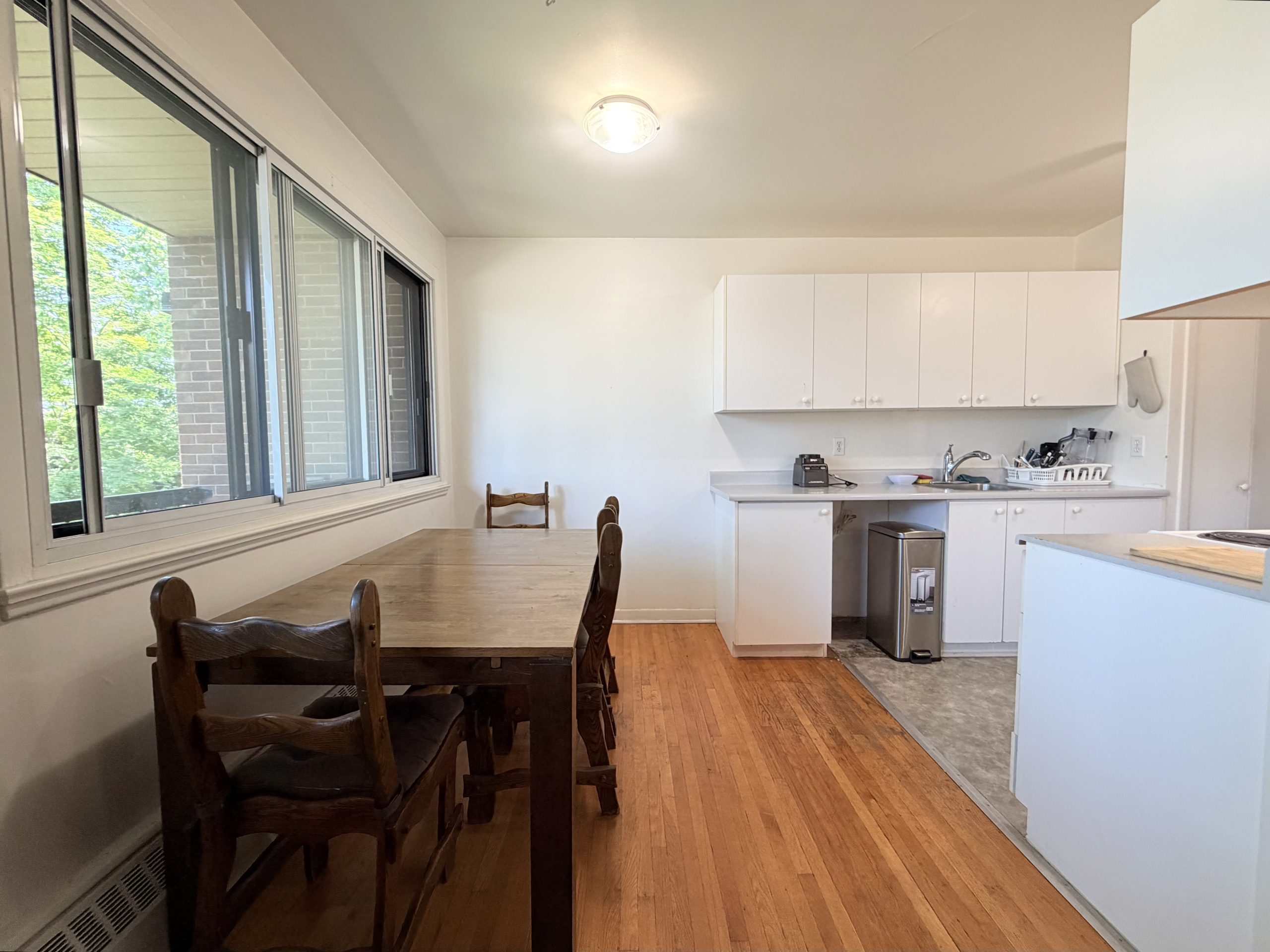 3040 Rue des Châtelets — photo 3