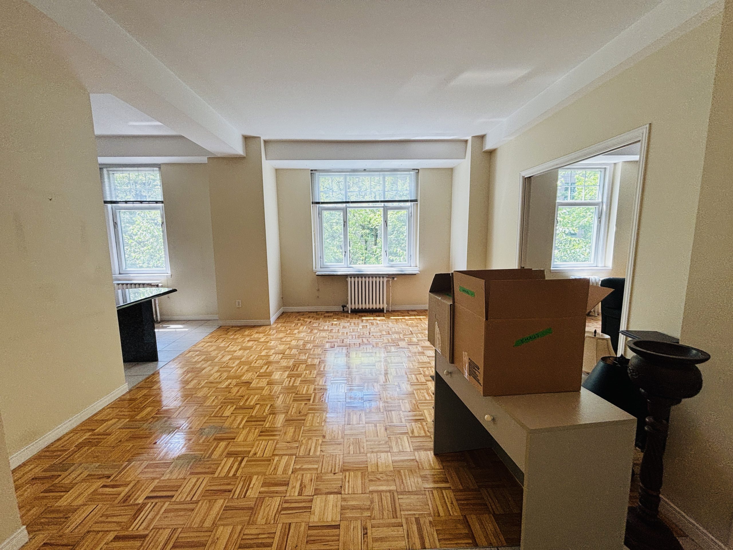 220-470 Grande Allee E. - 4 1/2 Montcalm