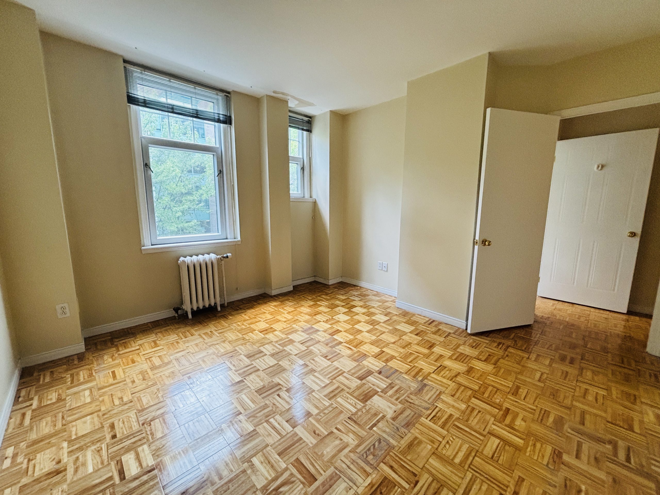 220-470 Grande Allee E. - 4 1/2 Montcalm