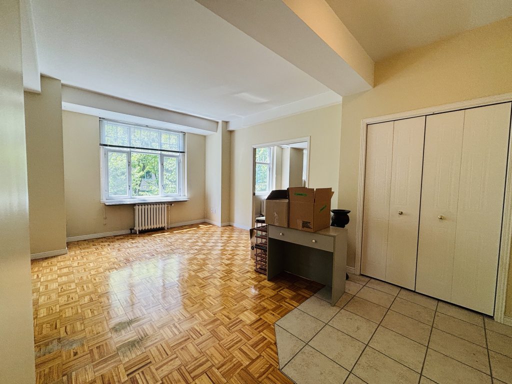 220-470 Grande Allee E. - 4 1/2 Montcalm